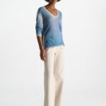 STATEMENT POPPY V NECK SWEATER