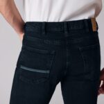TAPERED JEANS