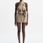 HALTERNECK LINEN TOP
