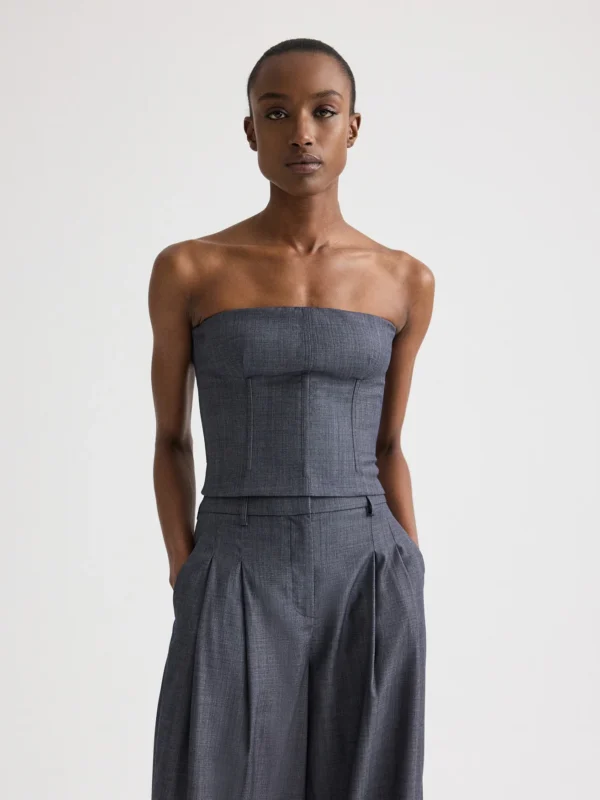 JULLIAN BUSTIER