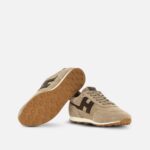 ATHLETIC SNEAKERS