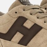 ATHLETIC SNEAKERS