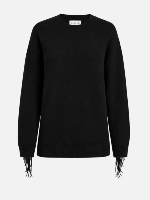 KNITWEAR WITH FRINGES