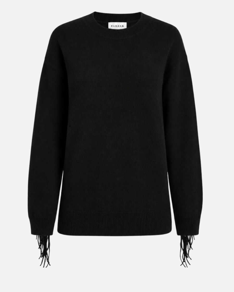 KNITWEAR WITH FRINGES