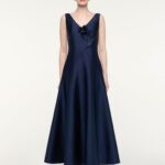 V NECK FLOWER APPLIQUE MAXI DRESS