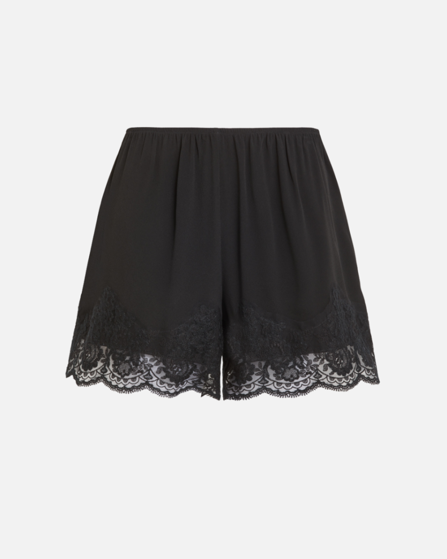 SHORTS WITH LACE