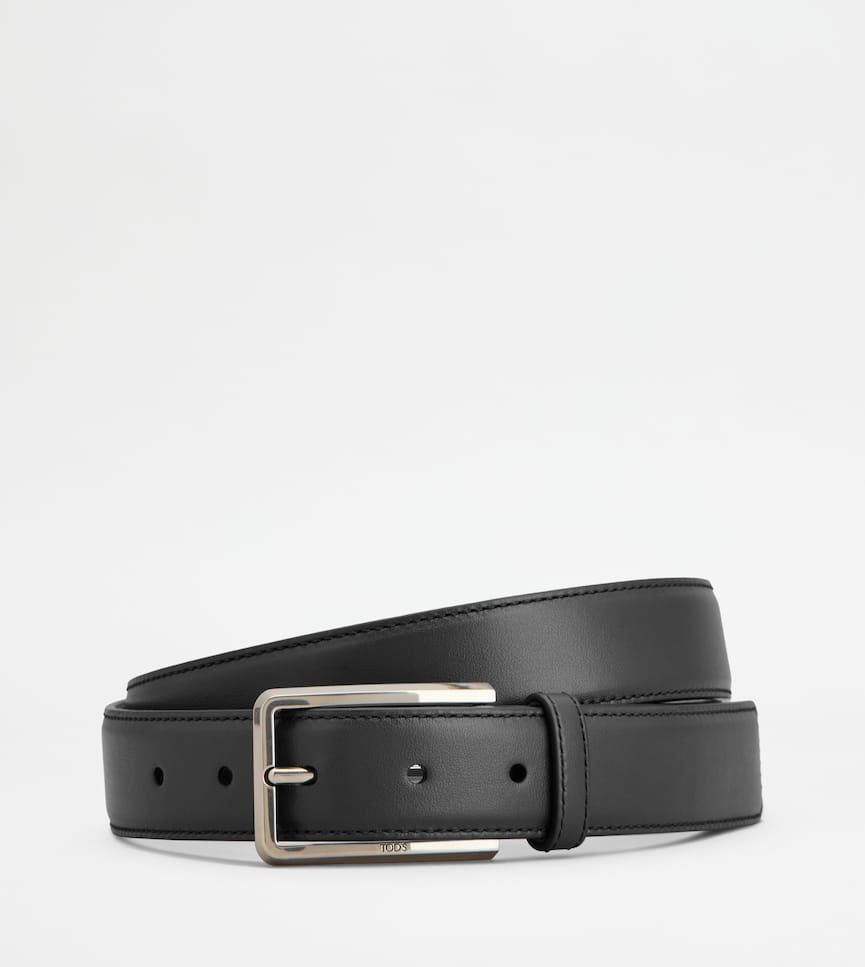 BELT IN LEATHER