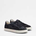 SNEAKERS IN SUEDE