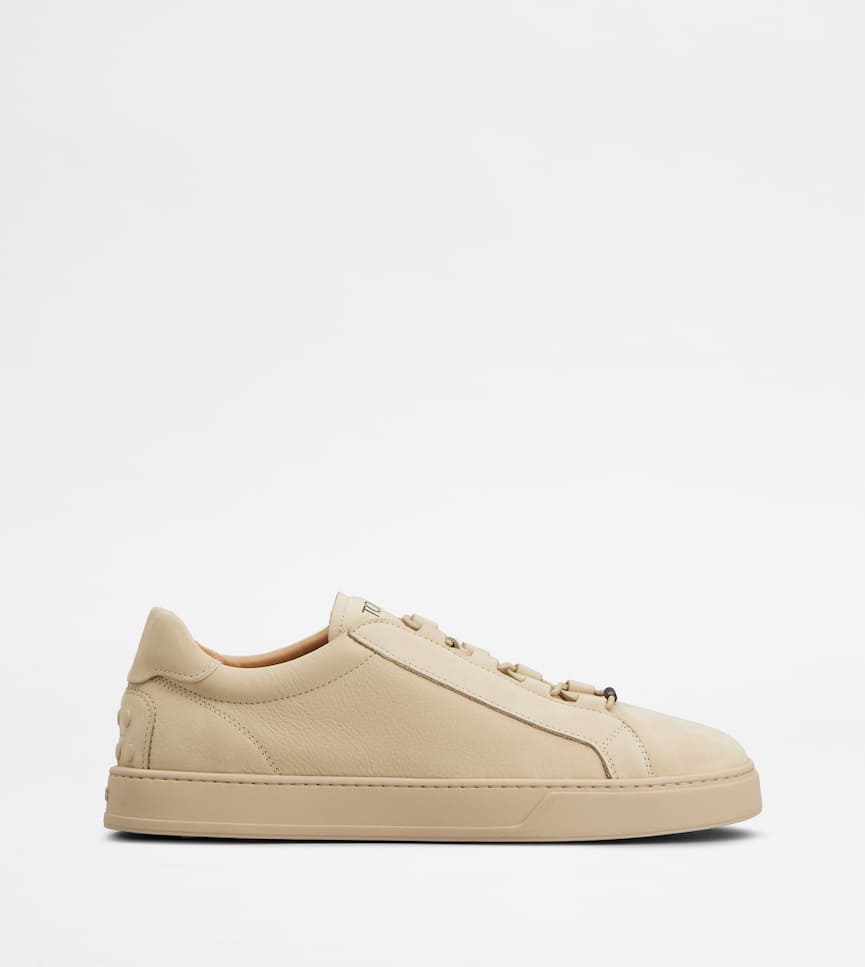 SNEAKERS IN NUBUCK