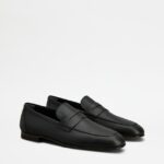 LOAFERS IN LEATHER