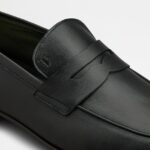 LOAFERS IN LEATHER