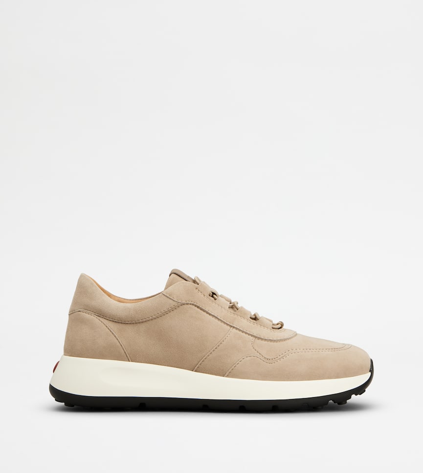 RED DOT SNEAKERS